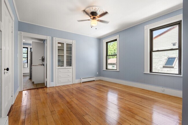Foto del edificio - 526 E 5th St