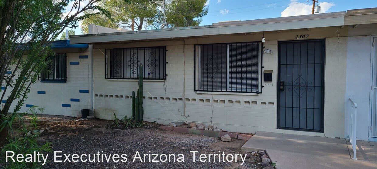 1307 E Nevada Dr, Tucson, AZ 85706