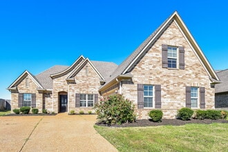 Building Photo - 3363 Hill Valley Ln