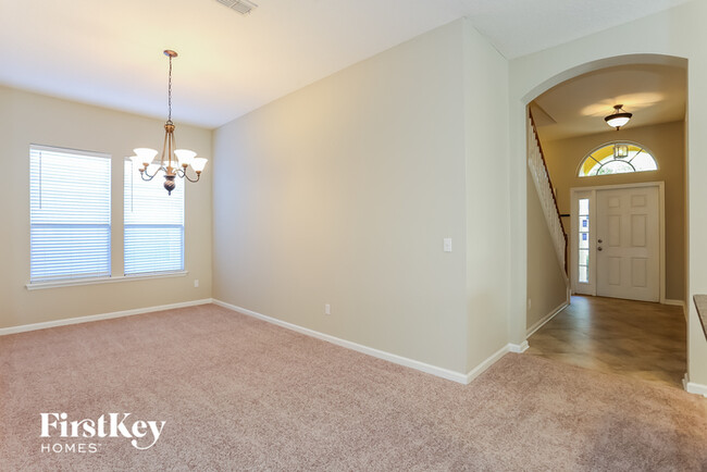 Building Photo - 3511 Shrewsbury Dr