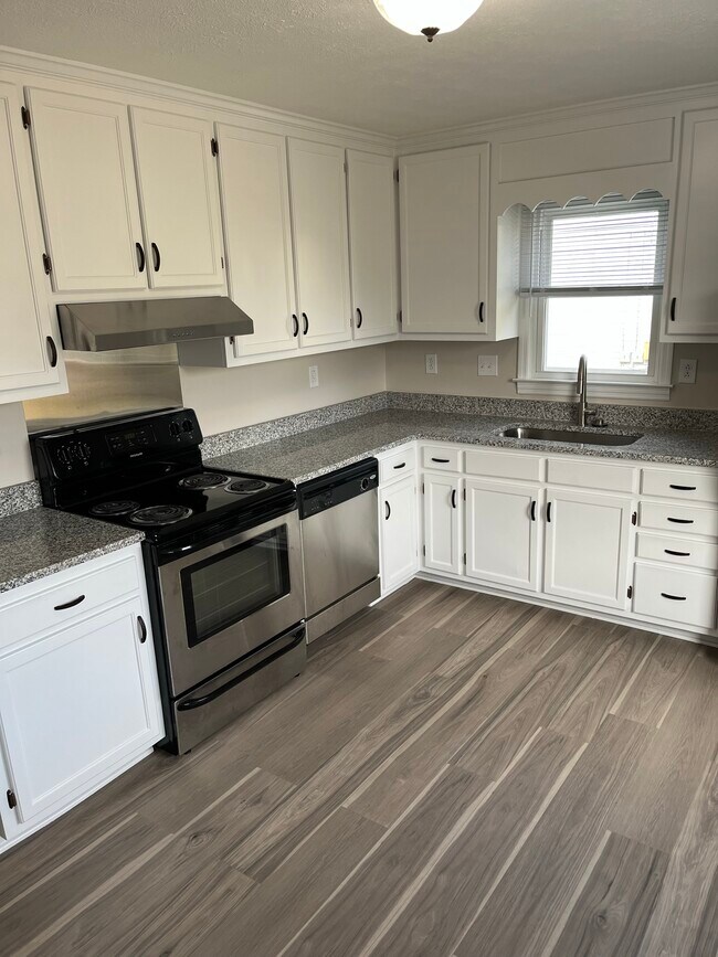 Building Photo - 1831 Dimple Ct