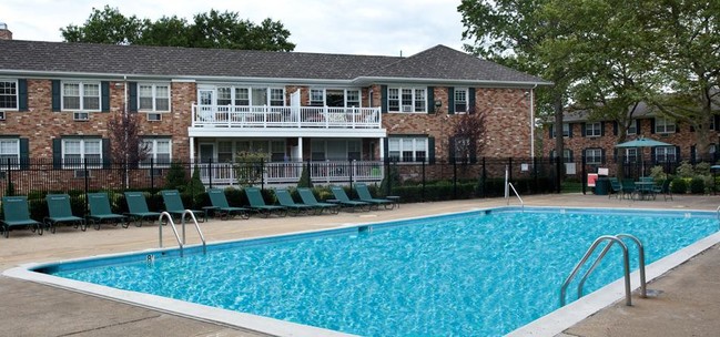 Foto del edificio - Fairfield Courtyard At Hewlett