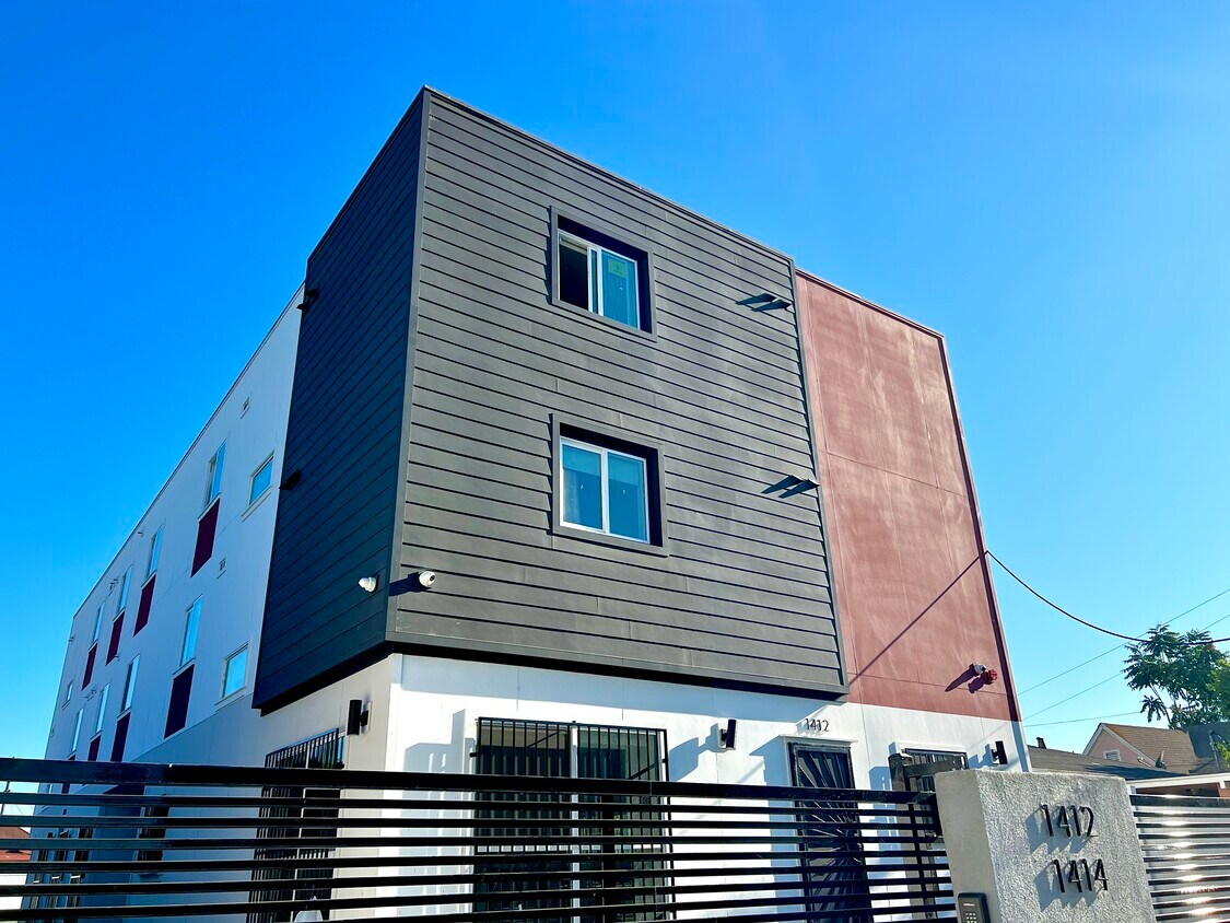 Primary Photo - 1414 W 36th St