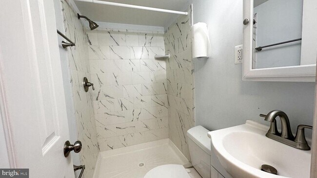 Foto del edificio - 6606 Valley Park Rd