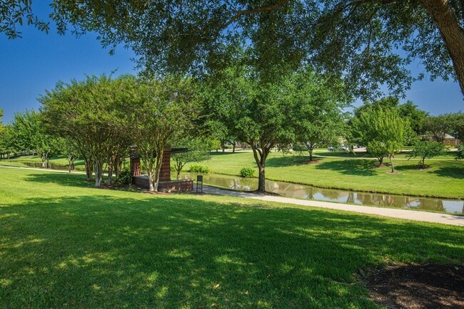 Building Photo - 17303 Quiet Shores Dr