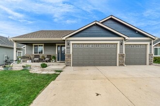 Building Photo - 4227 White Deer Ln