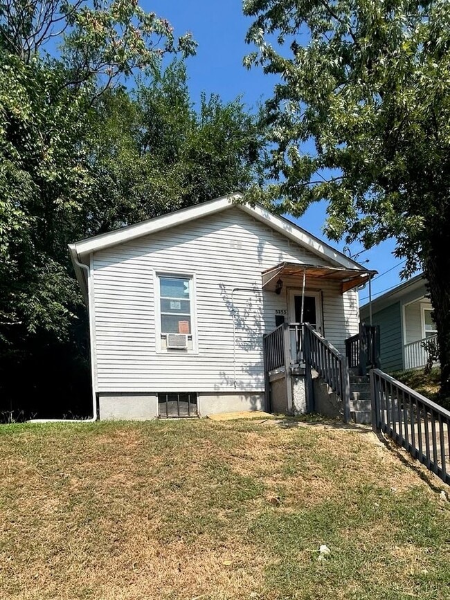 Building Photo - 5355 Helen Ave