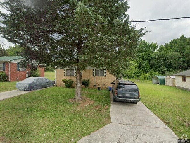 Building Photo - 513 Earl St