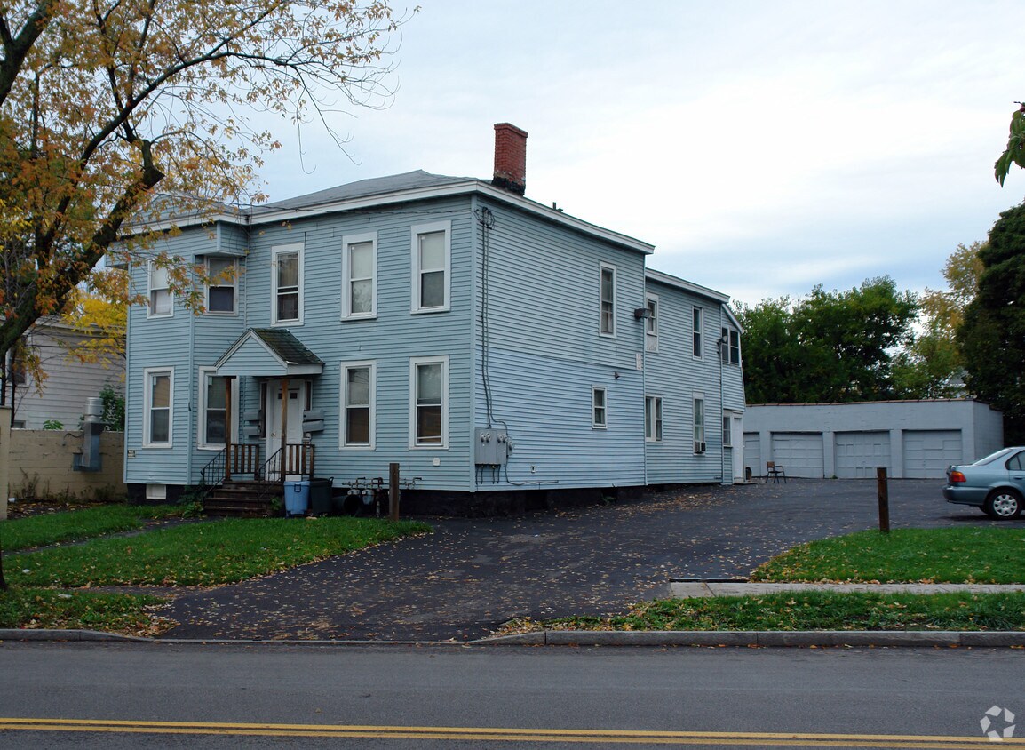 Building Photo - 1225 Butternut St