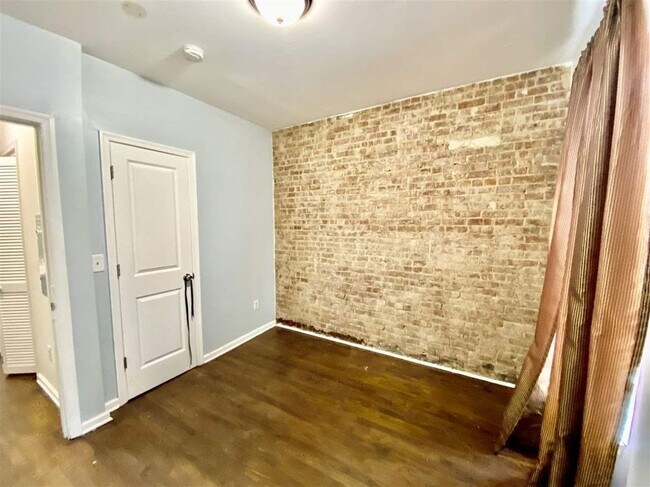 Building Photo - 178A Union St