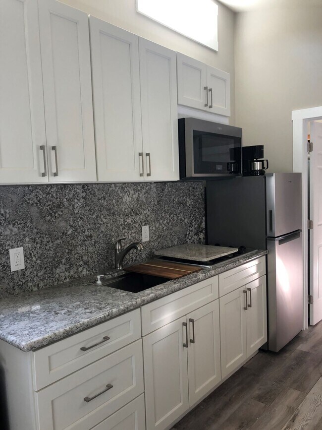 Foto del edificio - 1321 Court St