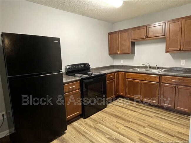 Foto del edificio - 103 N 9th St