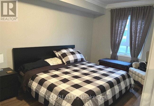 Photo du bâtiment - 60 Baycliffe Cres