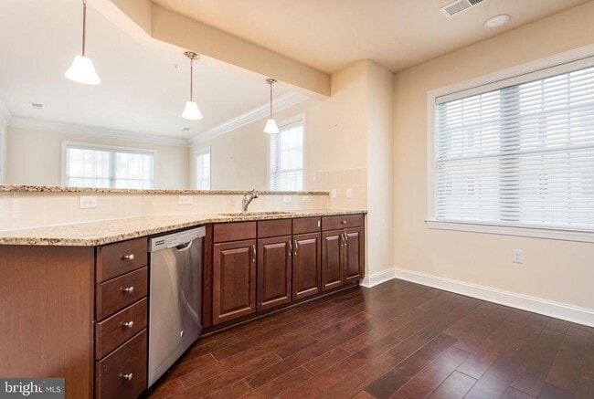 Foto del edificio - 15110 Heather Mill Ln