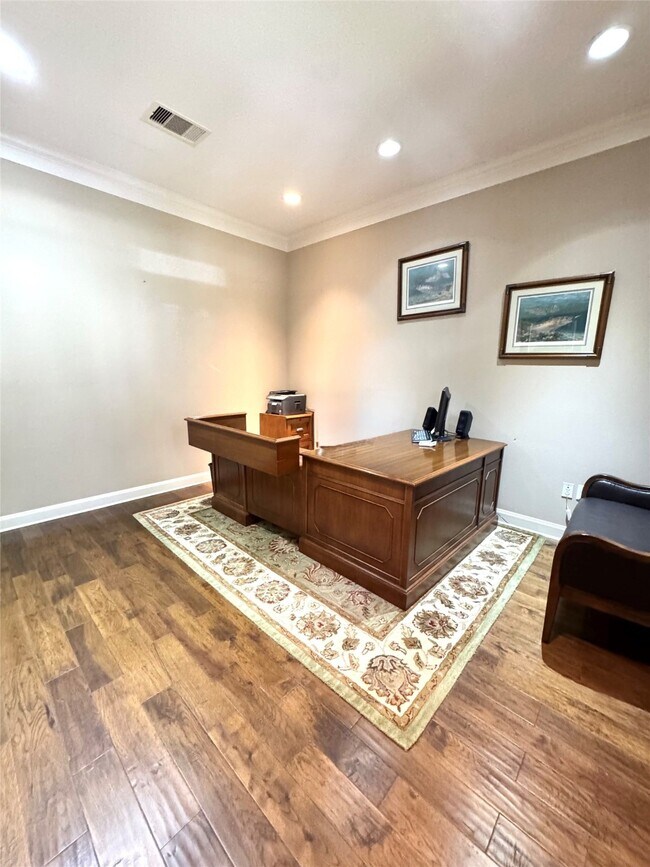 Building Photo - 4501 Cartwright Rd