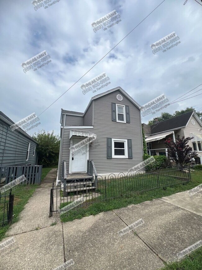 Building Photo - 913 Maple Ave