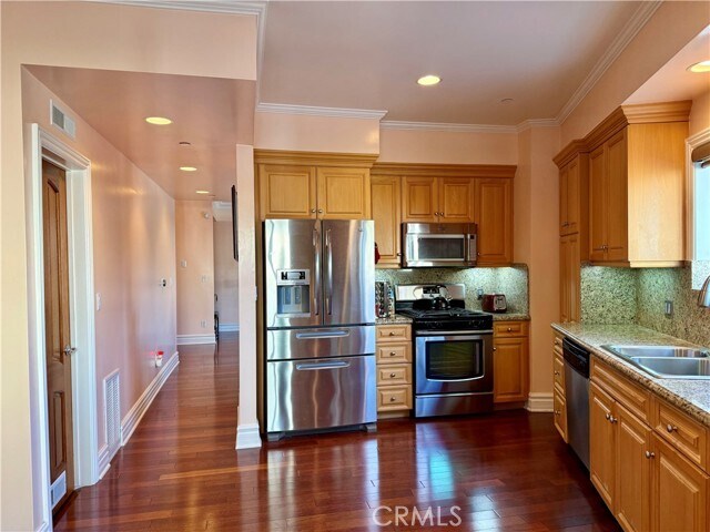 Foto del edificio - 11989 Laurelwood Dr