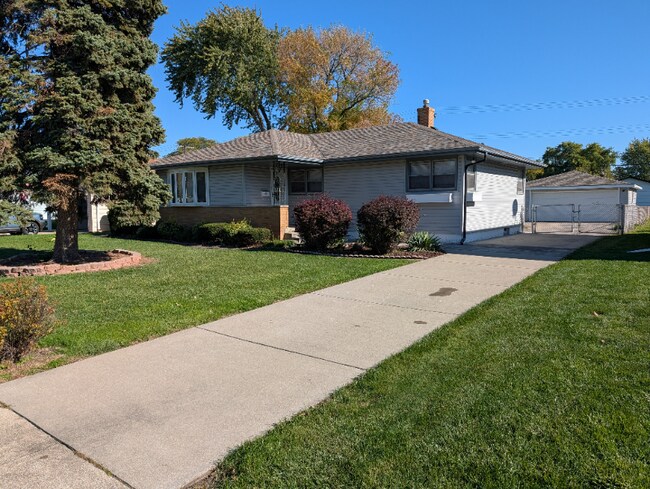 Foto del edificio - 7843 Jackson Ave