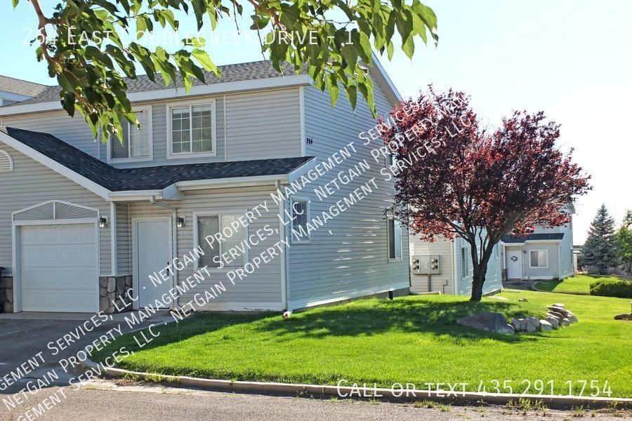 Primary Photo - Newly Remodeled 3 Bedroom townhome