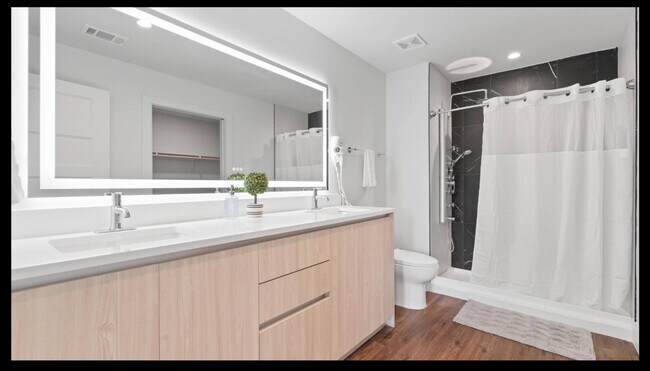Foto del edificio - 5515 Humming Bird Ln