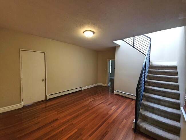 Foto del edificio - 623 E 11th Ave