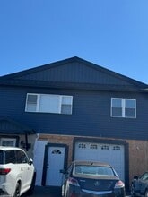 Building Photo - 109 King St