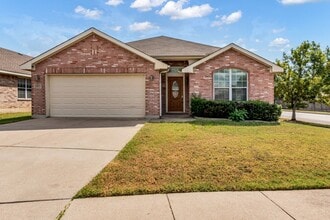 Building Photo - 2433 Forest Creek Dr