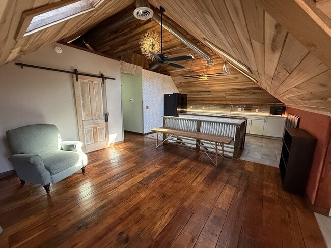 Building Photo - 920 Lafayette Ave