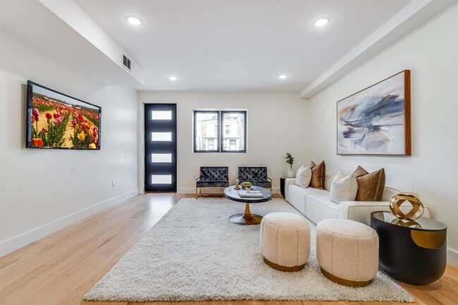 Photo - 95 Stegman St Apartment