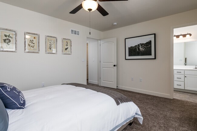 Building Photo - 203 Mulberry Ct