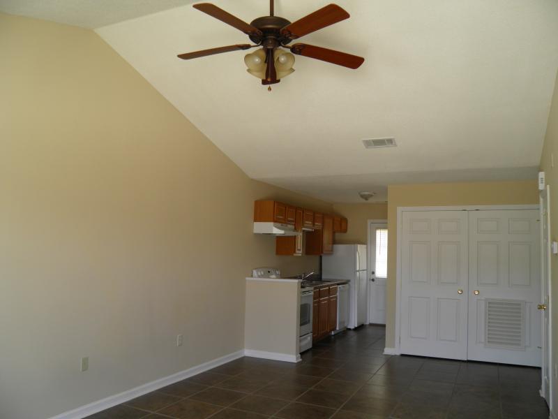 Primary Photo - 230 Lanier Dr