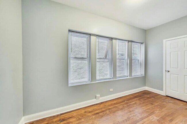 Building Photo - 7830 S Phillips Ave