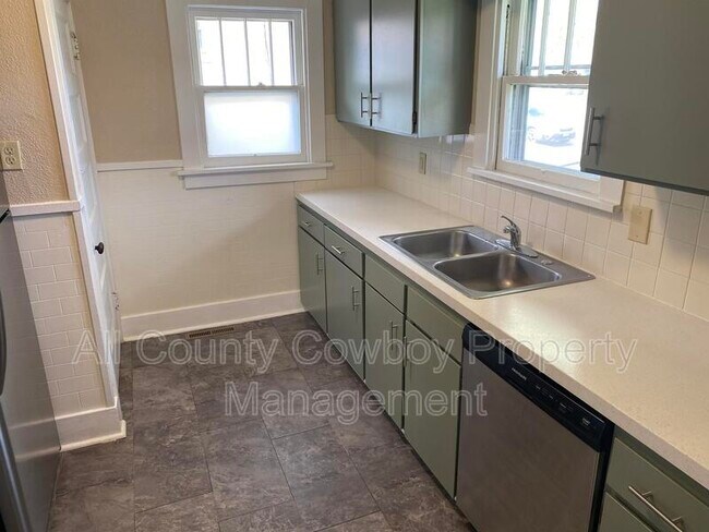 Foto del edificio - 220 E 29th St