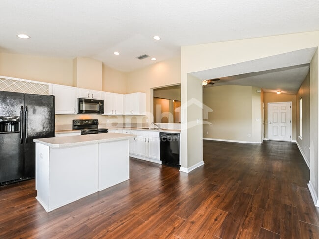 Building Photo - 5207 Cypress Links Blvd