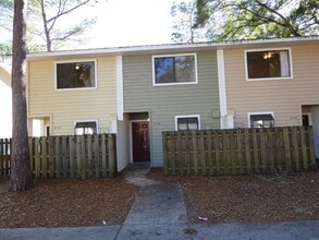 Building Photo - 2145 SW 39th Way