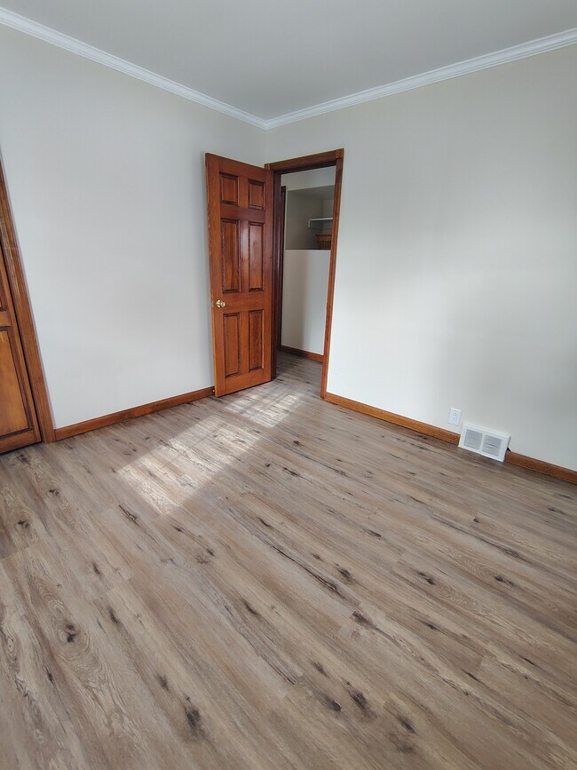 Dormitorio uno - 45 Myers Ave