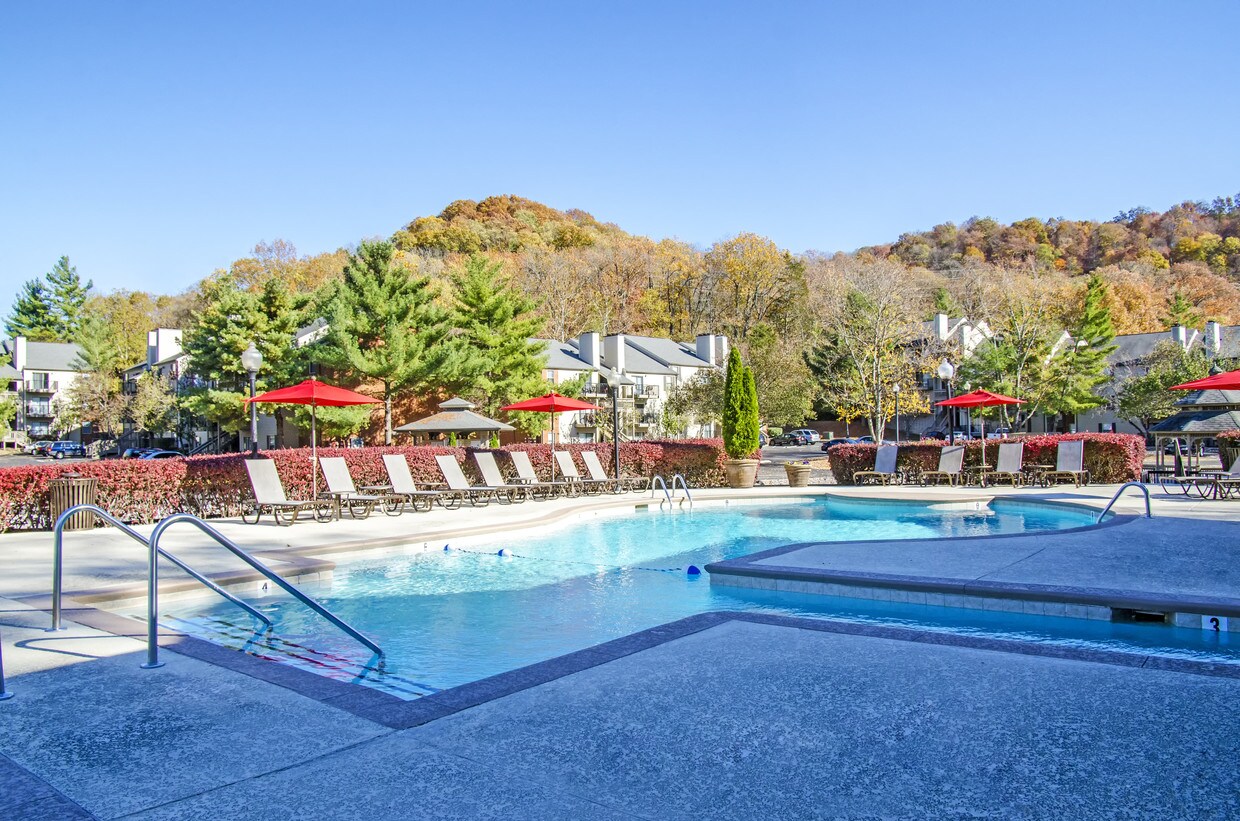 Bellevue West Apartments in Nashville, TN