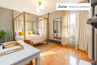 Building Photo - Private bedroom in 4 bed/1 bath Home