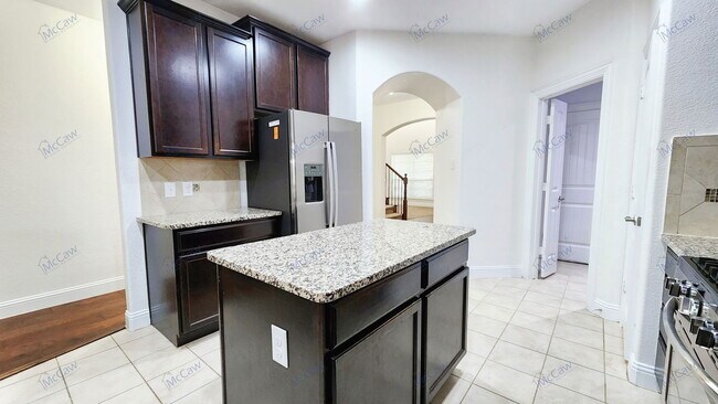 Foto del edificio - 3808 Hazelhurst Dr