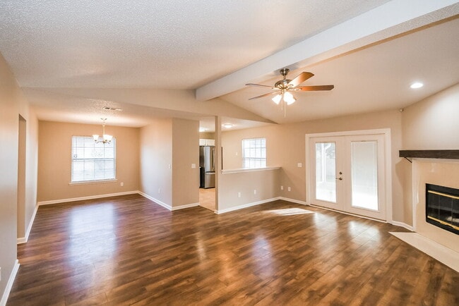 Building Photo - 11180 Barbizon Cir E