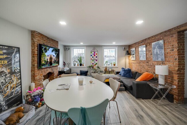 Foto del edificio - 266 3rd St