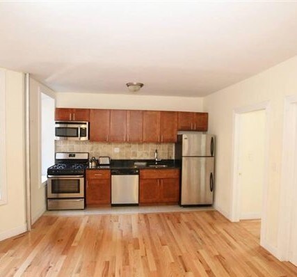 Foto principal - 14 E 105th St