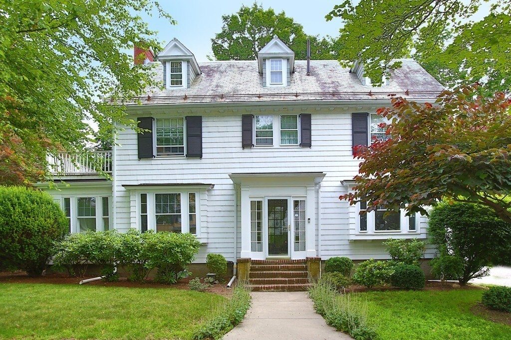 Primary Photo - 204 Pleasant St