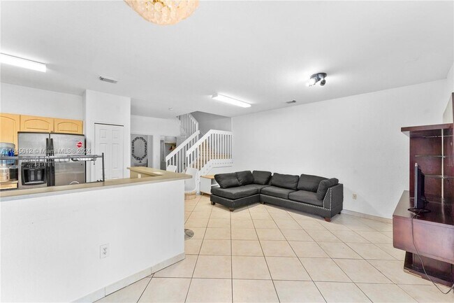 Building Photo - 15408 SW 9th Way