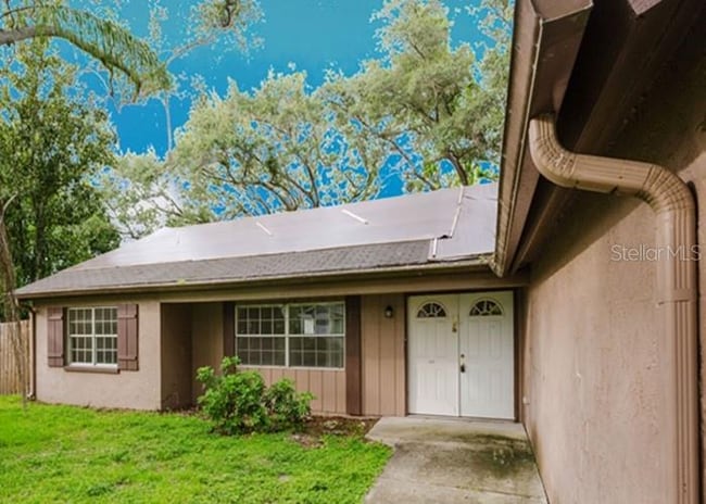 Building Photo - 1243 Royal Oak Dr S