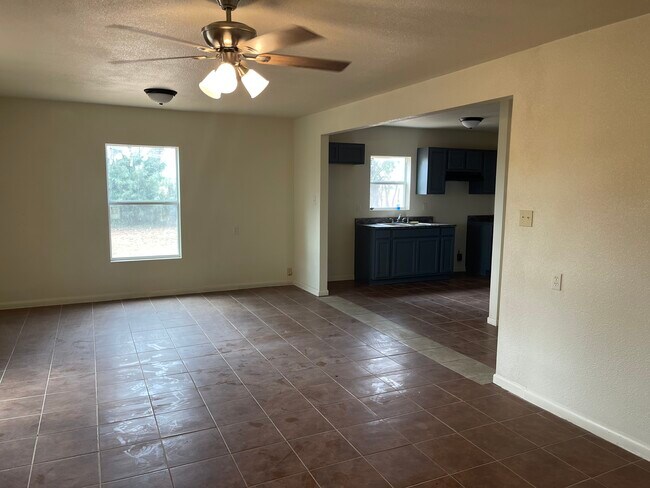 Building Photo - 102 Co Rd 4850