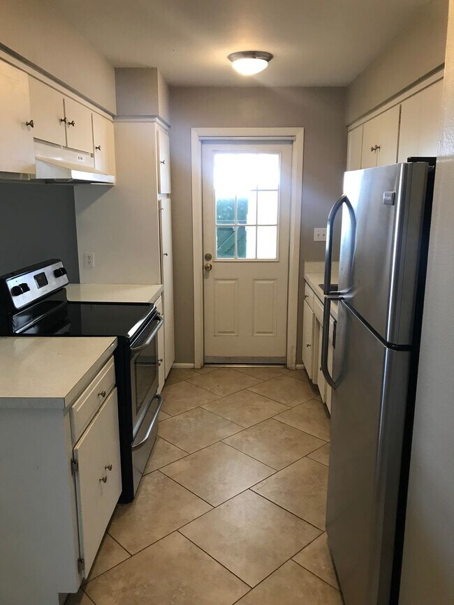 Foto del edificio - 3 bed 2 bath Home Tempe