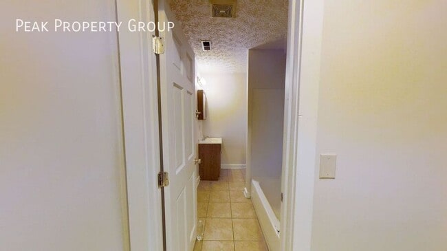 Building Photo - 45 Euclid Ave