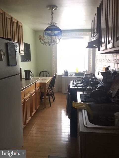 Primary Photo - 1217 Spruce St