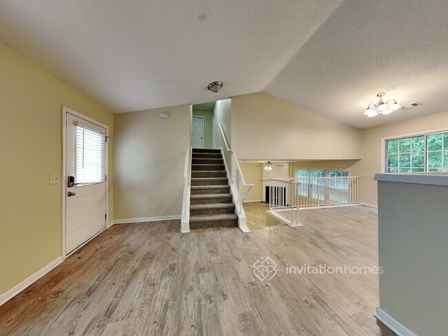 Foto del edificio - 3706 Heyford Ct